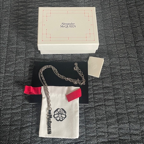 Alexander McQueen Silver Pendant Necklace - Picture 3 of 7